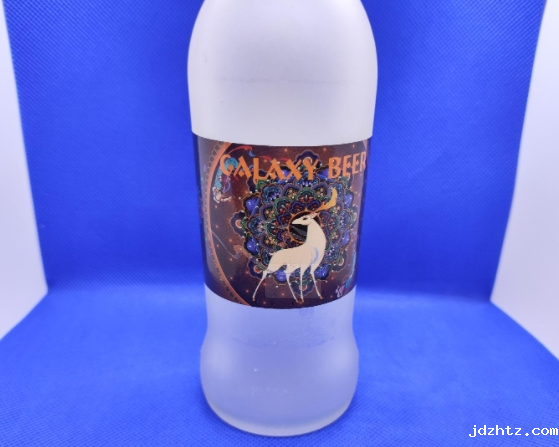 不同的酒瓶应该怎么挑选不干胶标签